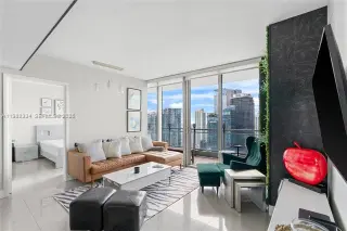 Propiedad en alquiler con 2 habitaciones y 2 baños en Miami