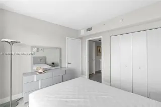 Propiedad en alquiler con 2 habitaciones y 2 baños en Miami