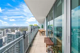 Propiedad en alquiler con 2 habitaciones y 2 baños en Miami