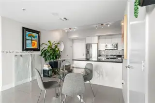 Propiedad en alquiler con 2 habitaciones y 2 baños en Miami
