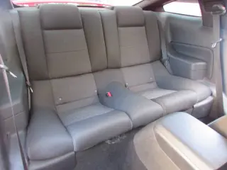 2005 Ford Mustang V6 Deluxe