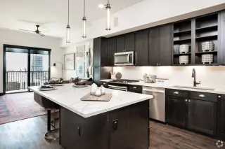 Propiedad en alquiler con 0 habitaciones y 1 baño en Austin