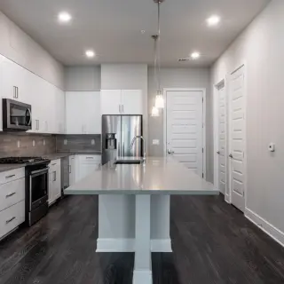 Propiedad en alquiler con 0 habitaciones y 1 baño en Austin