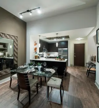 Propiedad en alquiler con 0 habitaciones y 1 baño en Austin