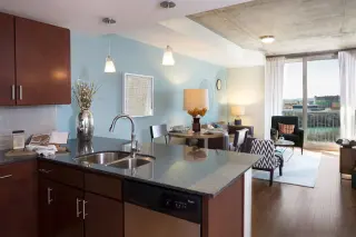 Propiedad en alquiler con 0 habitaciones y 1 baño en Austin