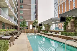 Propiedad en alquiler con 0 habitaciones y 1 baño en Austin