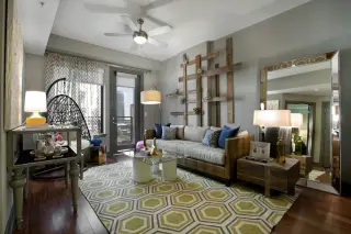 Propiedad en alquiler con 0 habitaciones y 1 baño en Austin