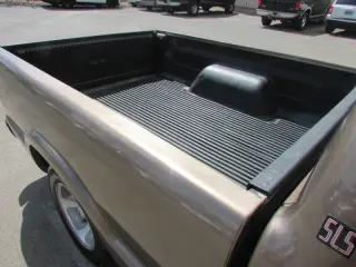 2003 GMC Sonoma SL