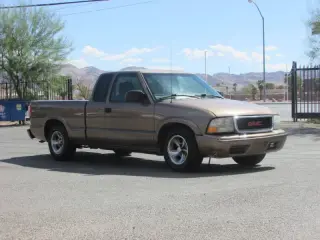 2003 GMC Sonoma SL