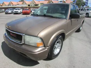 2003 GMC Sonoma SL