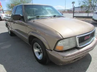 2003 GMC Sonoma SL