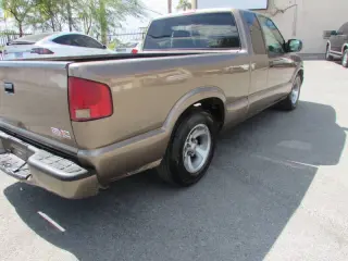 2003 GMC Sonoma SL