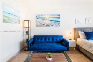 Propiedad en alquiler con 0 habitaciones y 1 baño en Miami Beach