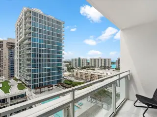 Propiedad en alquiler con 1 dormitorio y 1 baño en Miami Beach