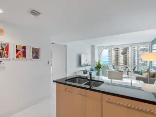 Propiedad en alquiler con 1 dormitorio y 1 baño en Miami Beach