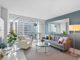 Propiedad en alquiler con 1 dormitorio y 1 baño en Miami Beach