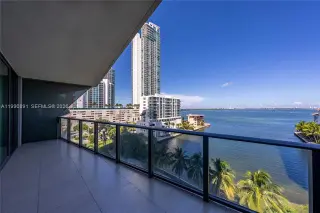 Propiedad en alquiler con 2 habitaciones y 2 baños en Miami