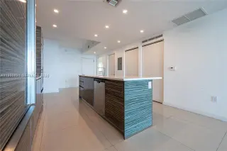 Propiedad en alquiler con 2 habitaciones y 2 baños en Miami