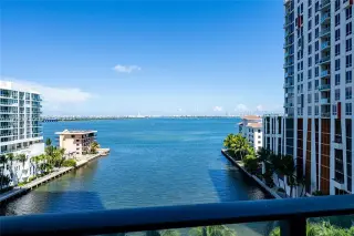 Propiedad en alquiler con 2 habitaciones y 2 baños en Miami