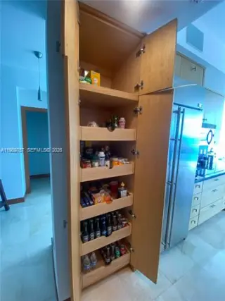 Propiedad en alquiler con 3 habitaciones y 2.5 baños en Miami Beach