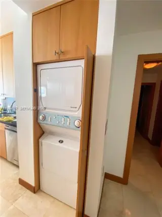 Propiedad en alquiler con 3 habitaciones y 2.5 baños en Miami Beach
