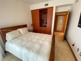 Propiedad en alquiler con 3 habitaciones y 2.5 baños en Miami Beach
