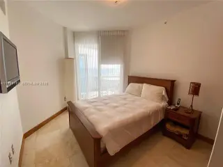 Propiedad en alquiler con 3 habitaciones y 2.5 baños en Miami Beach