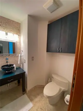 Propiedad en alquiler con 3 habitaciones y 2.5 baños en Miami Beach