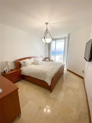 Propiedad en alquiler con 3 habitaciones y 2.5 baños en Miami Beach
