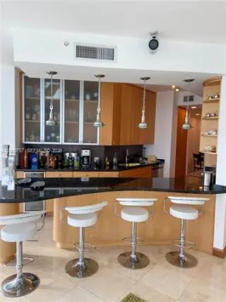 Propiedad en alquiler con 3 habitaciones y 2.5 baños en Miami Beach