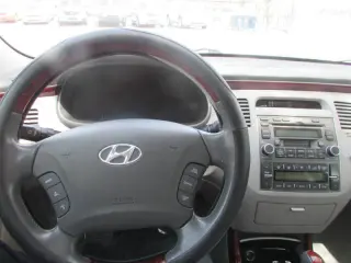 2006 Hyundai Azera Limited