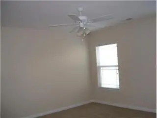 Propiedad en alquiler con 4 habitaciones y 2.5 baños en Richmond Hill