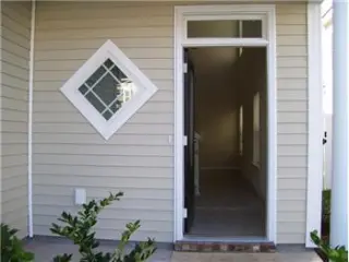 Propiedad en alquiler con 4 habitaciones y 2.5 baños en Richmond Hill