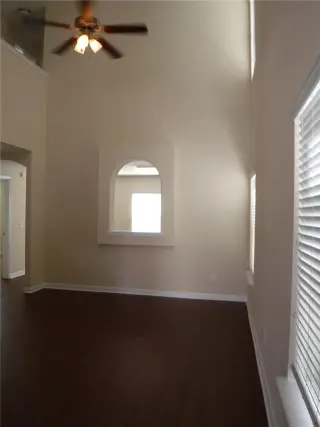 Propiedad en alquiler con 4 habitaciones y 2.5 baños en Richmond Hill