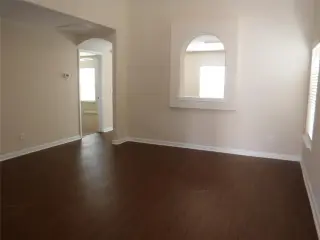 Propiedad en alquiler con 4 habitaciones y 2.5 baños en Richmond Hill