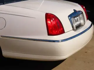 Lincoln Town Car 2000 Signature 4dr Sedan