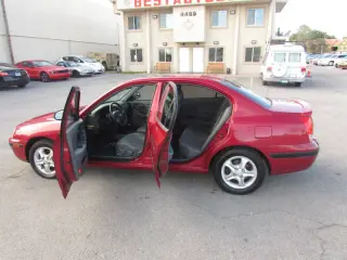 2005 Hyundai Elantra GLS