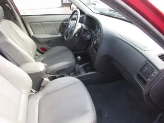 2005 Hyundai Elantra GLS