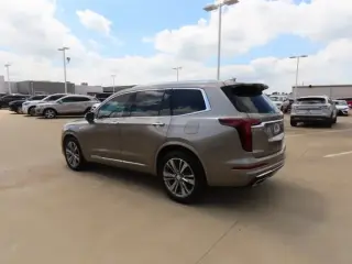 Cadillac XT6 2022 Premium Luxury 4dr SUV