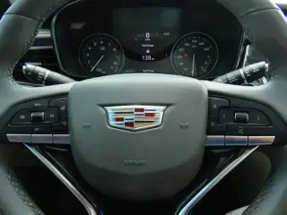 Cadillac XT6 2022 Premium Luxury 4dr SUV