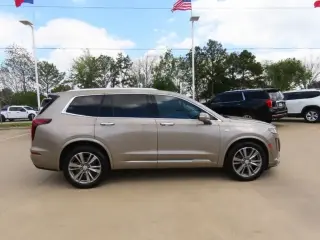 Cadillac XT6 2022 Premium Luxury 4dr SUV