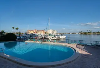 Propiedad en alquiler con 2 dormitorios y 2 baños en Treasure Island