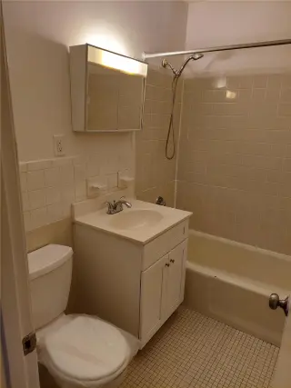 Propiedad en alquiler con 2 habitaciones y 1 baño en North Quincy