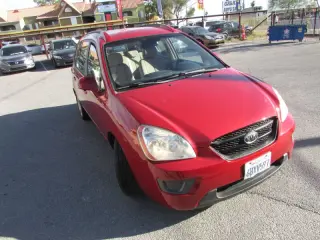 2007 Kia Rondo LX