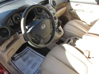 2007 Kia Rondo LX