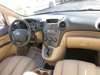 2007 Kia Rondo LX