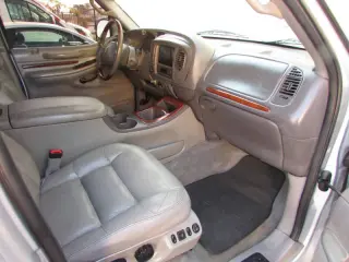 2000 Lincoln Navigator