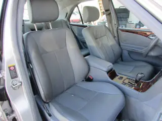 2001 Mercedes-Benz E-Class E 320