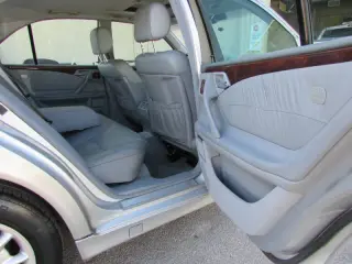 2001 Mercedes-Benz E-Class E 320