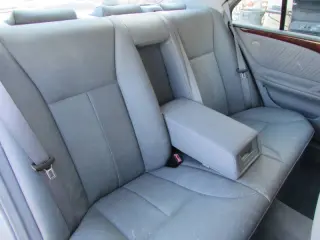 2001 Mercedes-Benz E-Class E 320